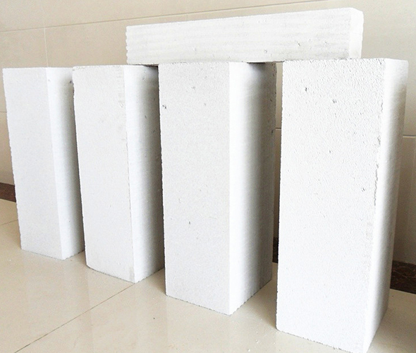 砂加氣外墻自保溫砌塊